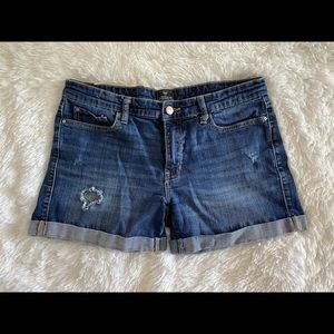 GAP Sexy Boyfriend Short